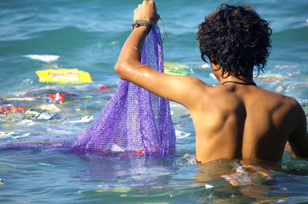 Clean up in the Lombok Sea